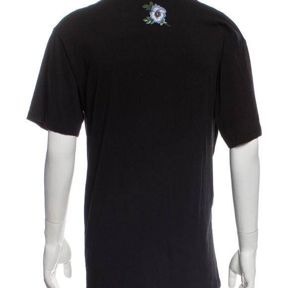 Black oversized Gucci shirt